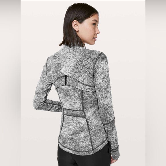 (4) Lululemon • Define Jacket - Picture 9 of 10